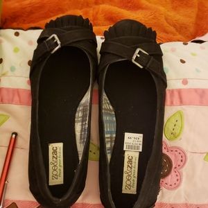 ZOE AND ZAC BLACK SUEDE FLATS SIZE 12